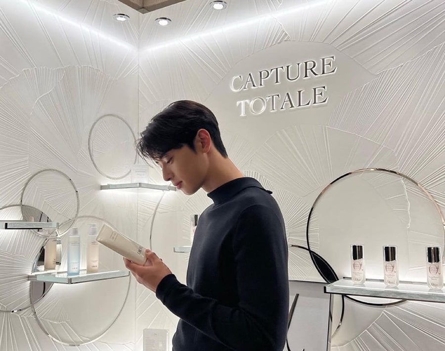 Cha Eun-woo launches Dior's La Collection Privée Dioriviera fragrance